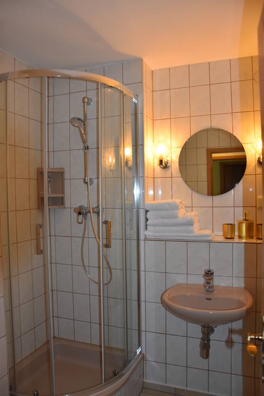 Zweibettzimmer – Bad